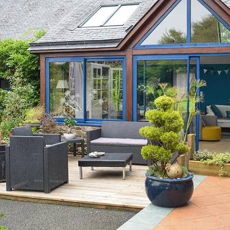 Holiday home Cozy In Trezelan-begard With Kitchen Trezelan
