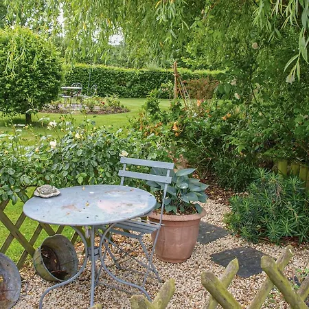 Cozy In Trezelan-begard With Kitchen Holiday home